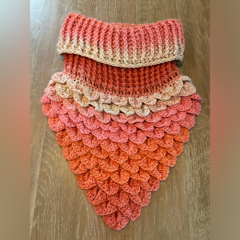 🌟Hand-made Crochet Cowl Neck Scarf Decoration